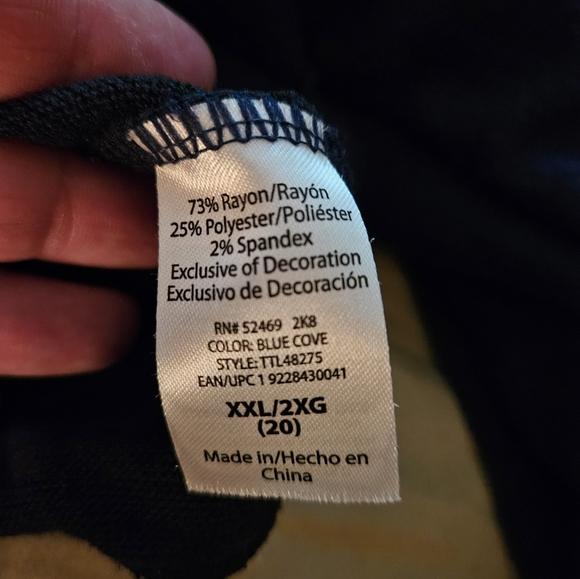 Sweater - Picture 4 of 5